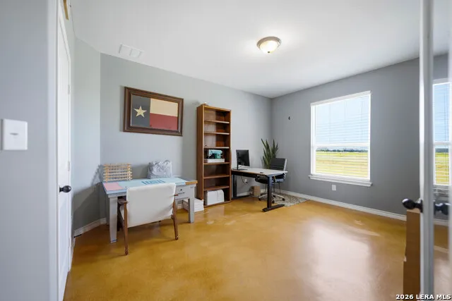 5476 County Road 427 Stockdale, TX 78160