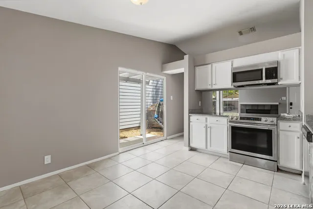 2823 CHERRY FIELD DR San Antonio, TX 78245