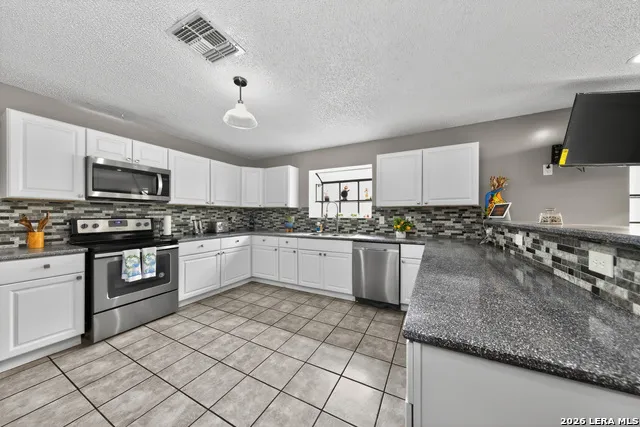 13830 BROOK HOLLOW BLVD San Antonio, TX 78232