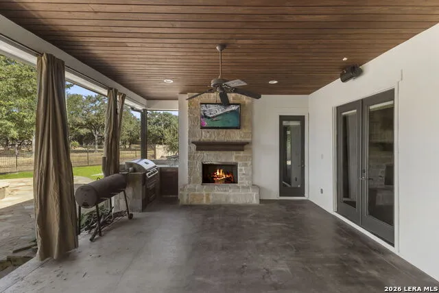 8518 Wild Trace Garden Ridge, TX 78266