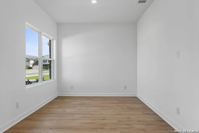 302 Brood Dr Adkins, TX 78101
