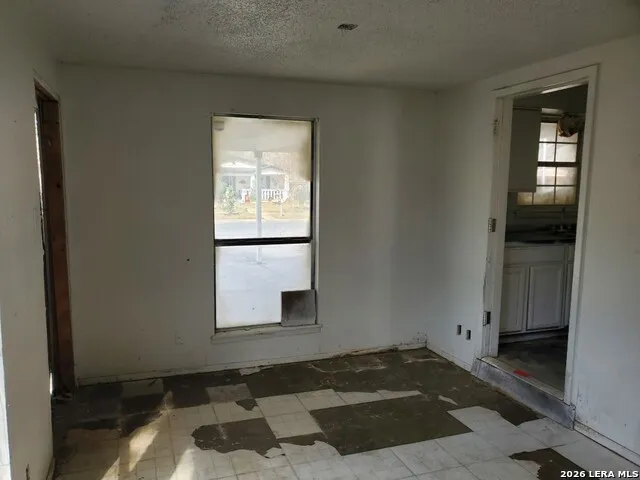 1742 Kendalia Ave San Antonio, TX 78224