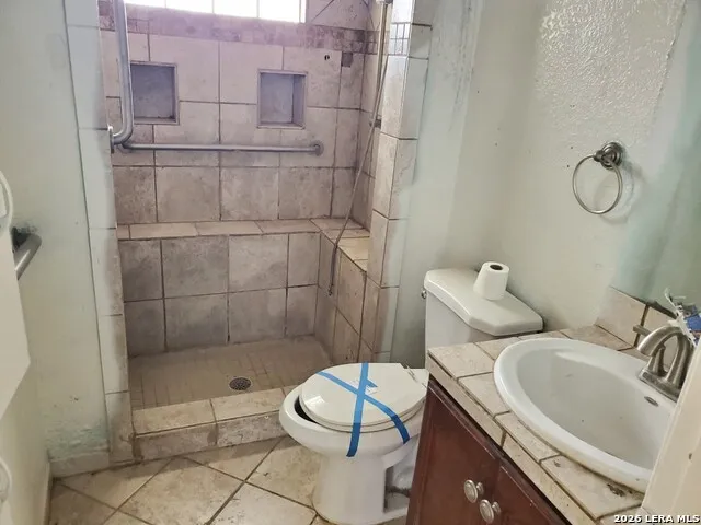 1742 Kendalia Ave San Antonio, TX 78224