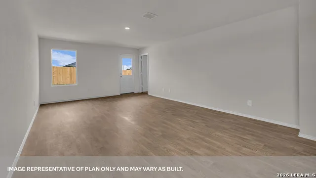 311 Wild Goose Dr Luling, TX 78648