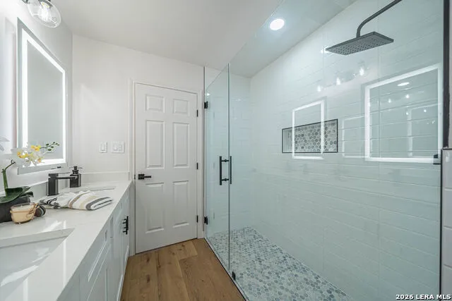 355 Donella Hollywood Park, TX 78232