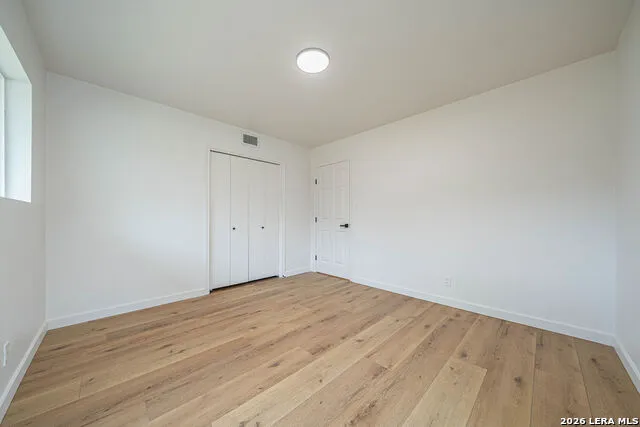355 Donella Hollywood Park, TX 78232