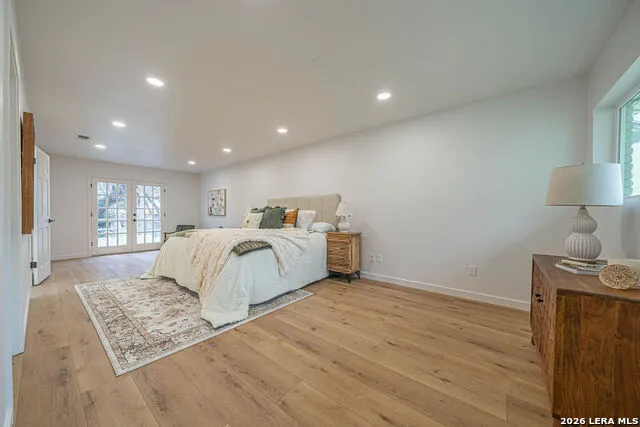 355 Donella Hollywood Park, TX 78232