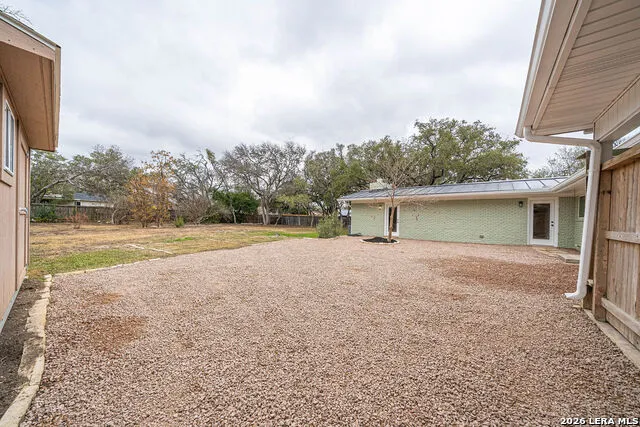 355 Donella Hollywood Park, TX 78232