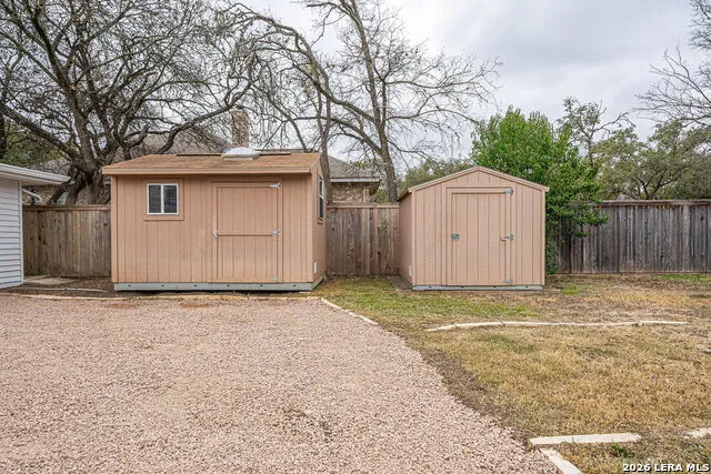 355 Donella Hollywood Park, TX 78232
