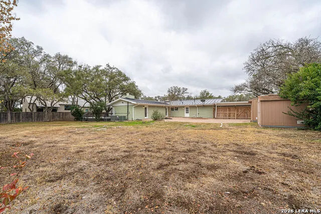 355 Donella Hollywood Park, TX 78232