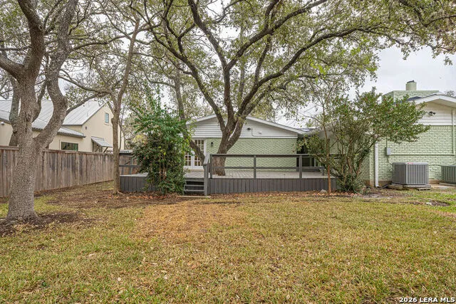 355 Donella Hollywood Park, TX 78232