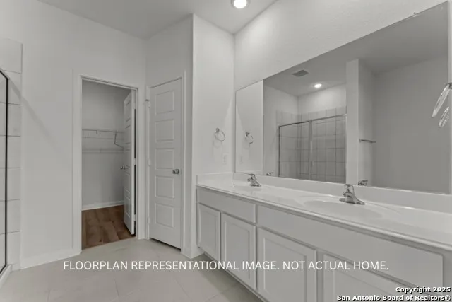 8408 Roadrunner Passage San Antonio, TX 78222