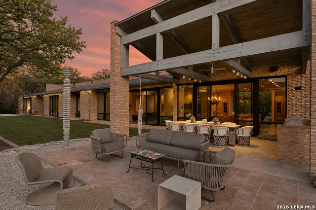 115 Seale Hill Comfort, TX 78013