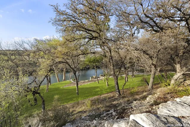 115 Seale Hill Comfort, TX 78013
