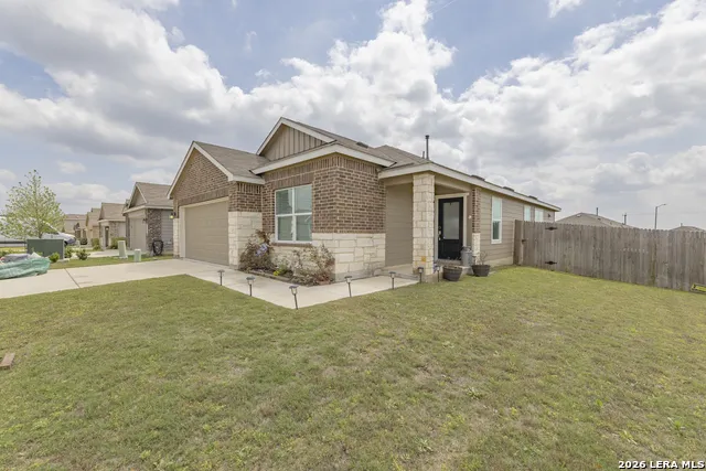 5793 Companion Loop Bulverde, TX 78163