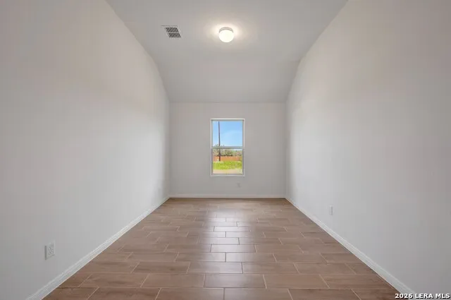 132 Greeley Drive Floresville, TX 78114