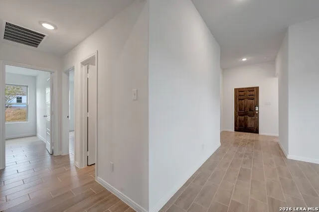 132 Greeley Drive Floresville, TX 78114