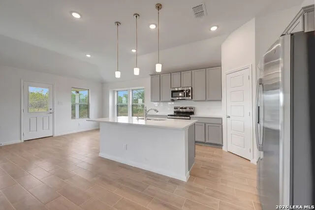 132 Greeley Drive Floresville, TX 78114
