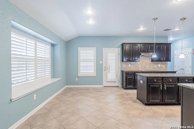 24760 BUCK CRK San Antonio, TX 78255