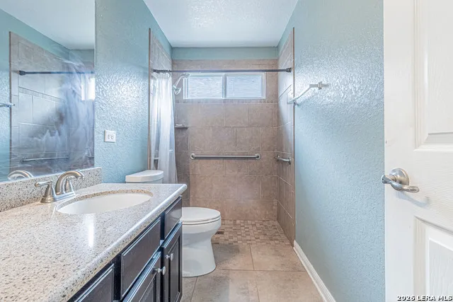 24760 BUCK CRK San Antonio, TX 78255