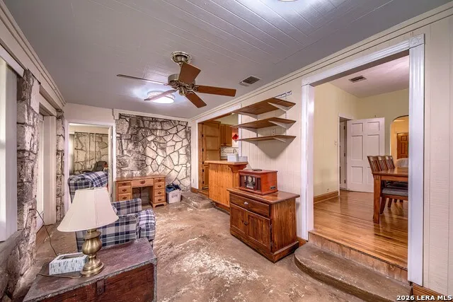 281 W Mariposa San Antonio, TX 78212