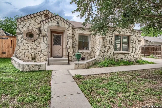 281 W Mariposa San Antonio, TX 78212