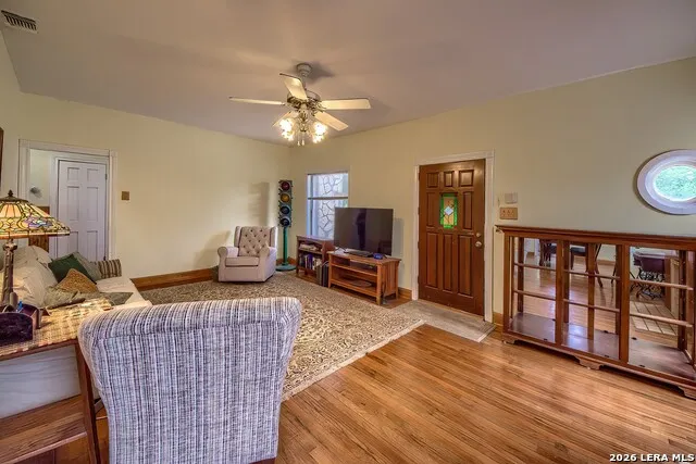 281 W Mariposa San Antonio, TX 78212