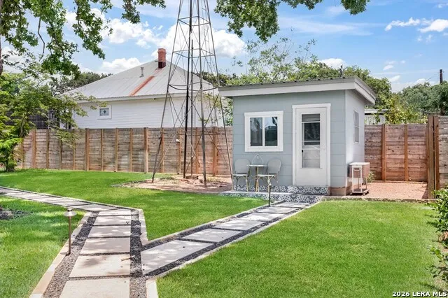 508 N Orange St Fredericksburg, TX 78624