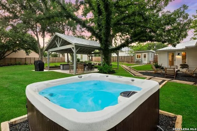 508 N Orange St Fredericksburg, TX 78624