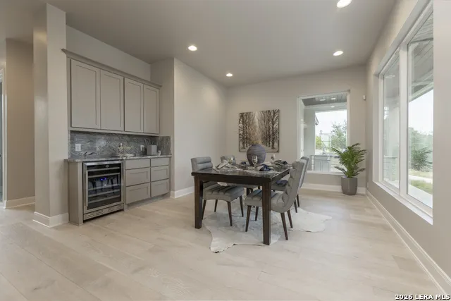 541 CANTERA RIDGE New Braunfels, TX 78132