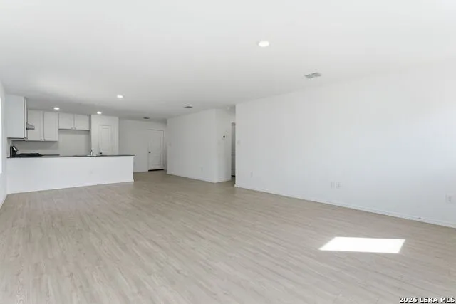 7638 Nessie Trails San Antonio, TX 78227