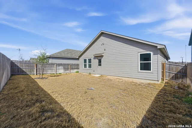 7638 Nessie Trails San Antonio, TX 78227