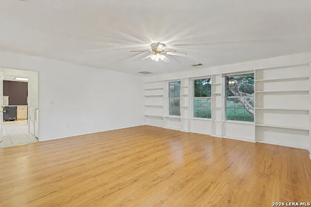 1129 Desert Gold Boerne, TX 78006
