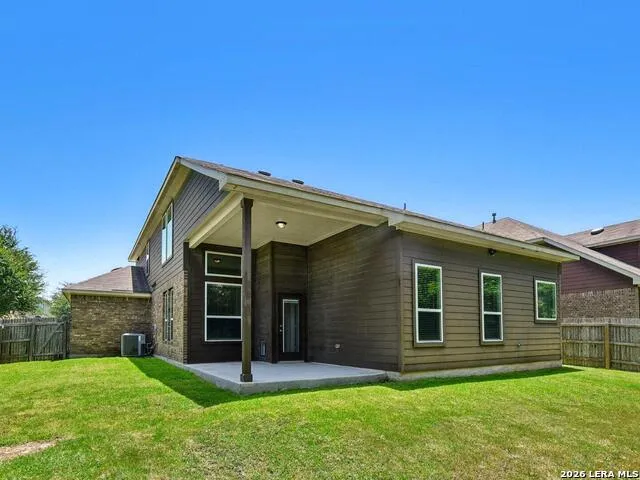 2949 Mistywood Ln Schertz, TX 78108