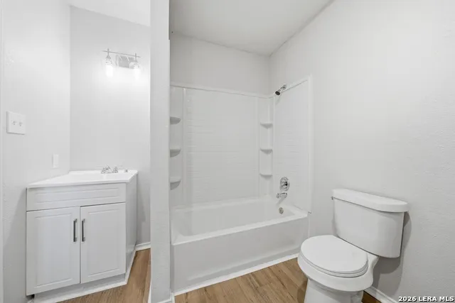 1325 W Mariposa San Antonio, TX 78201