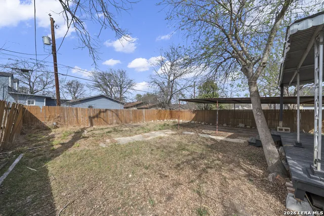 1325 W Mariposa San Antonio, TX 78201
