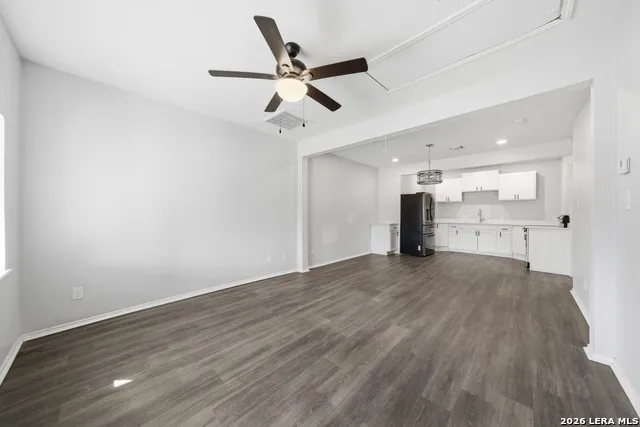 1325 W Mariposa San Antonio, TX 78201