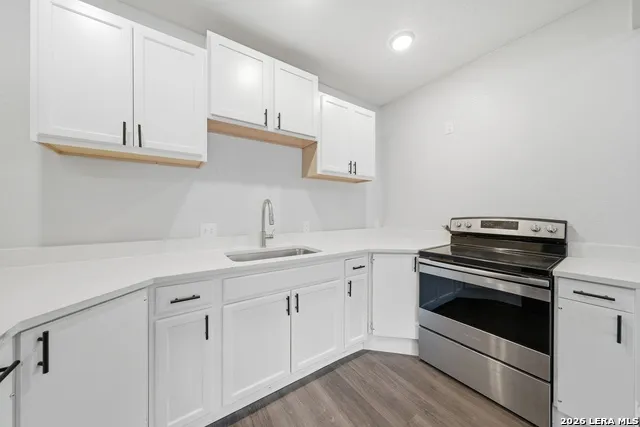 1325 W Mariposa San Antonio, TX 78201