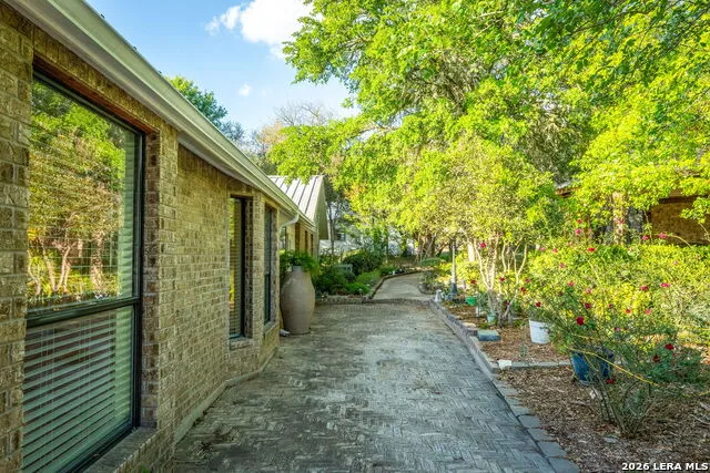 102 Adams Way Canyon Lake, TX 78133