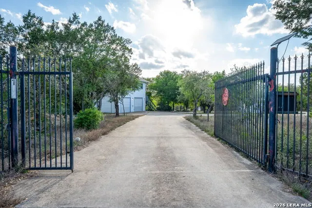102 Adams Way Canyon Lake, TX 78133