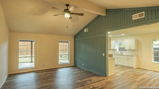 1306 S Ellison Dr San Antonio, TX 78245