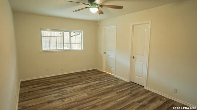 1306 S Ellison Dr San Antonio, TX 78245