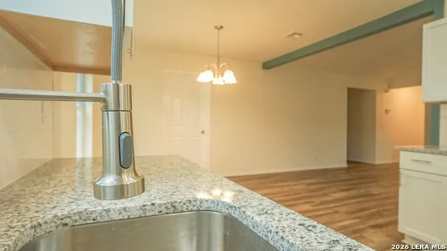 1306 S Ellison Dr San Antonio, TX 78245