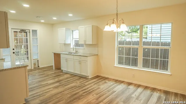 1306 S Ellison Dr San Antonio, TX 78245