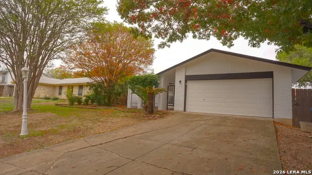 1306 S Ellison Dr San Antonio, TX 78245