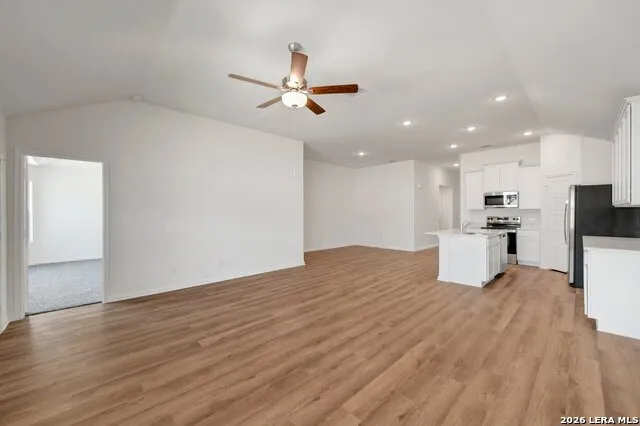 1036 Amber Lake Seguin, TX 78155
