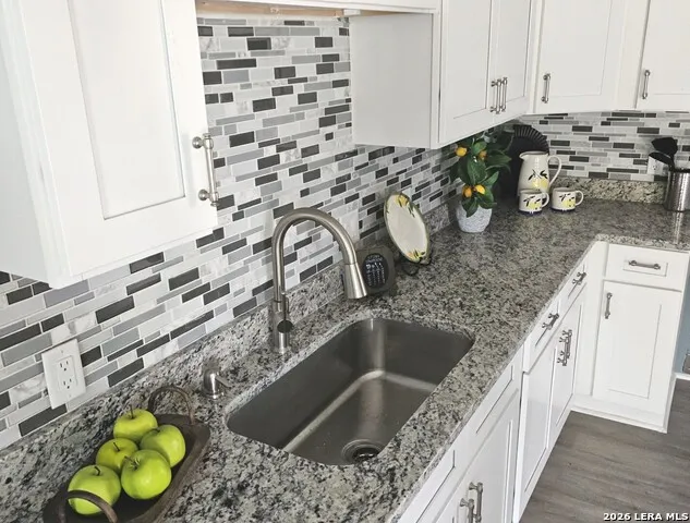 325 Ave B Poteet, TX 78065