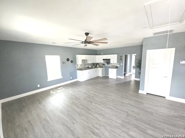 325 Ave B Poteet, TX 78065