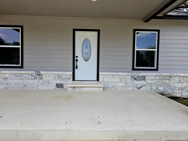 325 Ave B Poteet, TX 78065