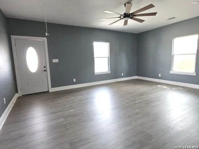 325 Ave B Poteet, TX 78065